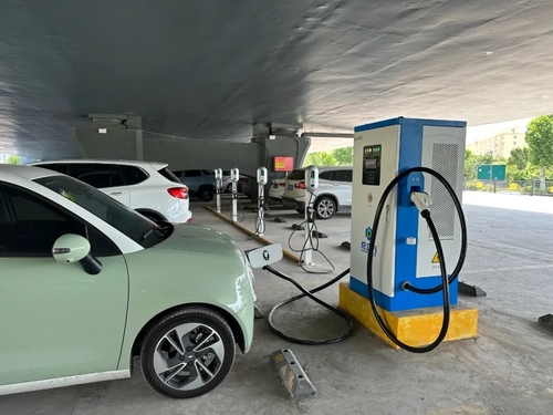 Blog perusahaan terbaru tentang Mengapa Gun melompat ketika mengisi daya untuk kendaraan energi baru?