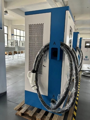 500V 750V Kode Kartu Swipe 120KW DC EV Charger Untuk Kendaraan Energi Baru