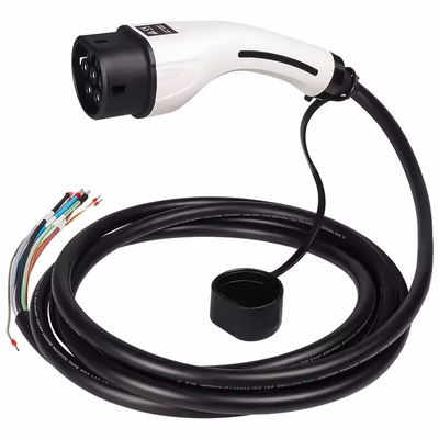 Harga yang bagus OEM 32A EV Charging Plug 7.3kw Ev Type 2 Charging Plug Dengan Kabel 5m on line